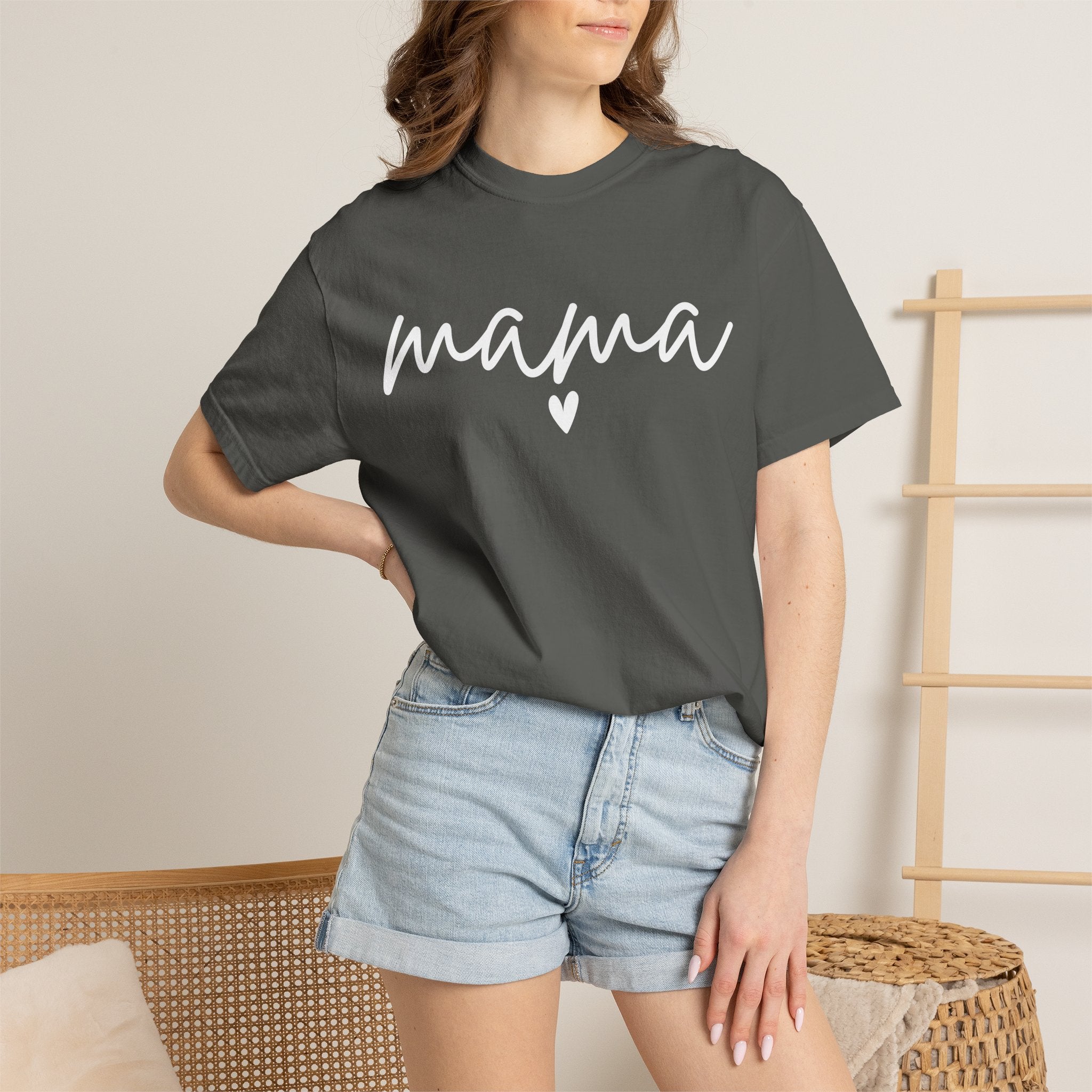 Mama Script T‑Shirt — Cozy Mom Graphic Tee (Heart Accent)