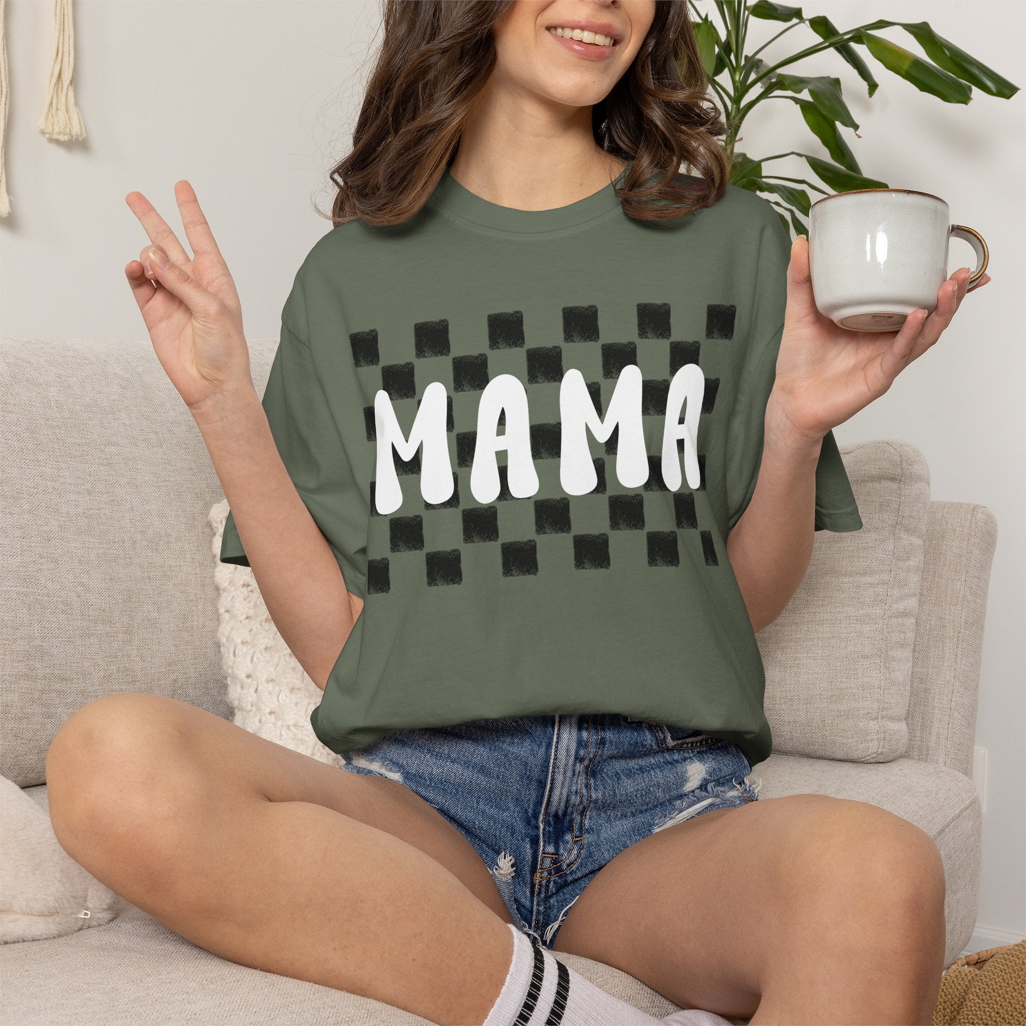 Mama Checkered T‑Shirt — Retro Mom Graphic Tee (Burnt Orange)