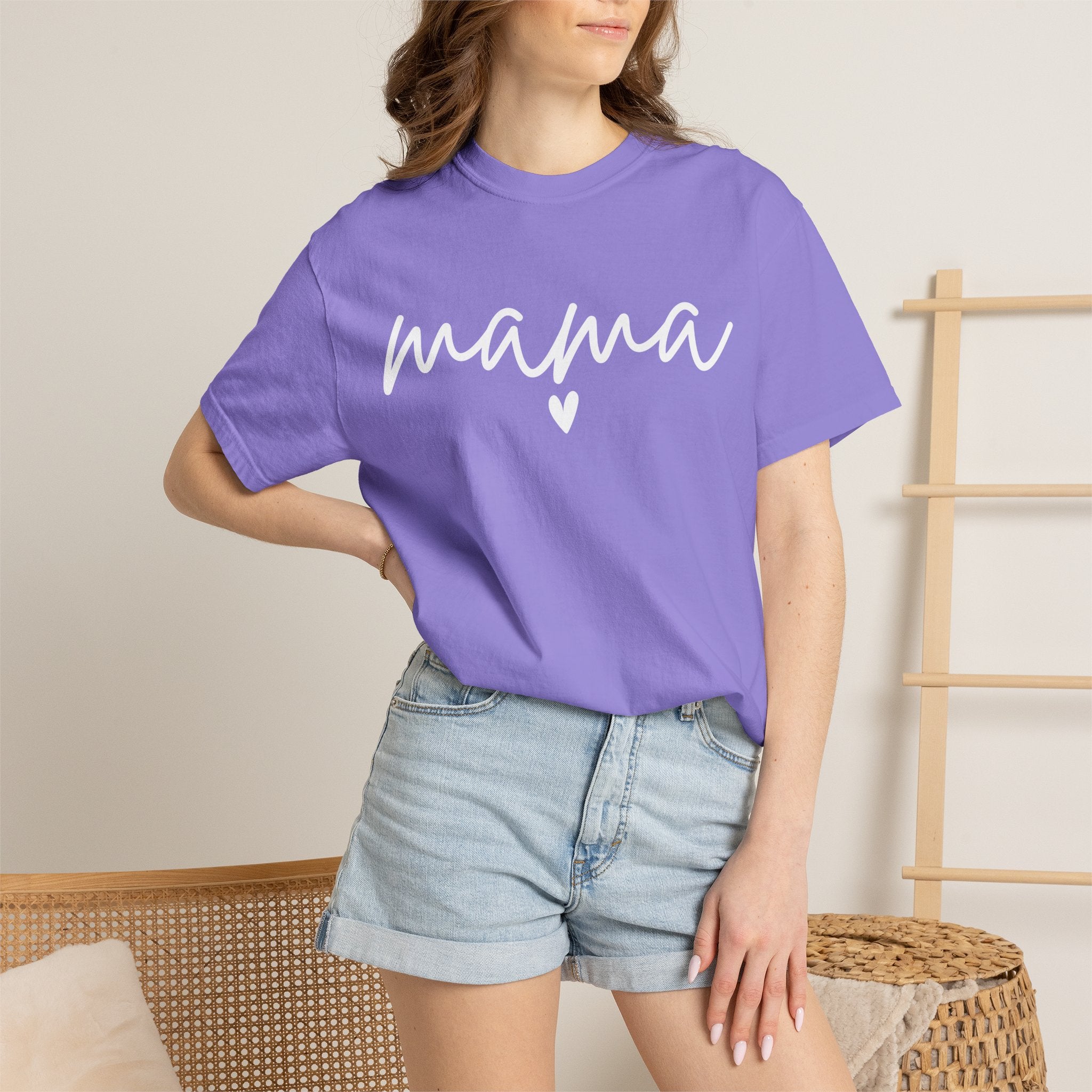 Mama Script T‑Shirt — Cozy Mom Graphic Tee (Heart Accent)