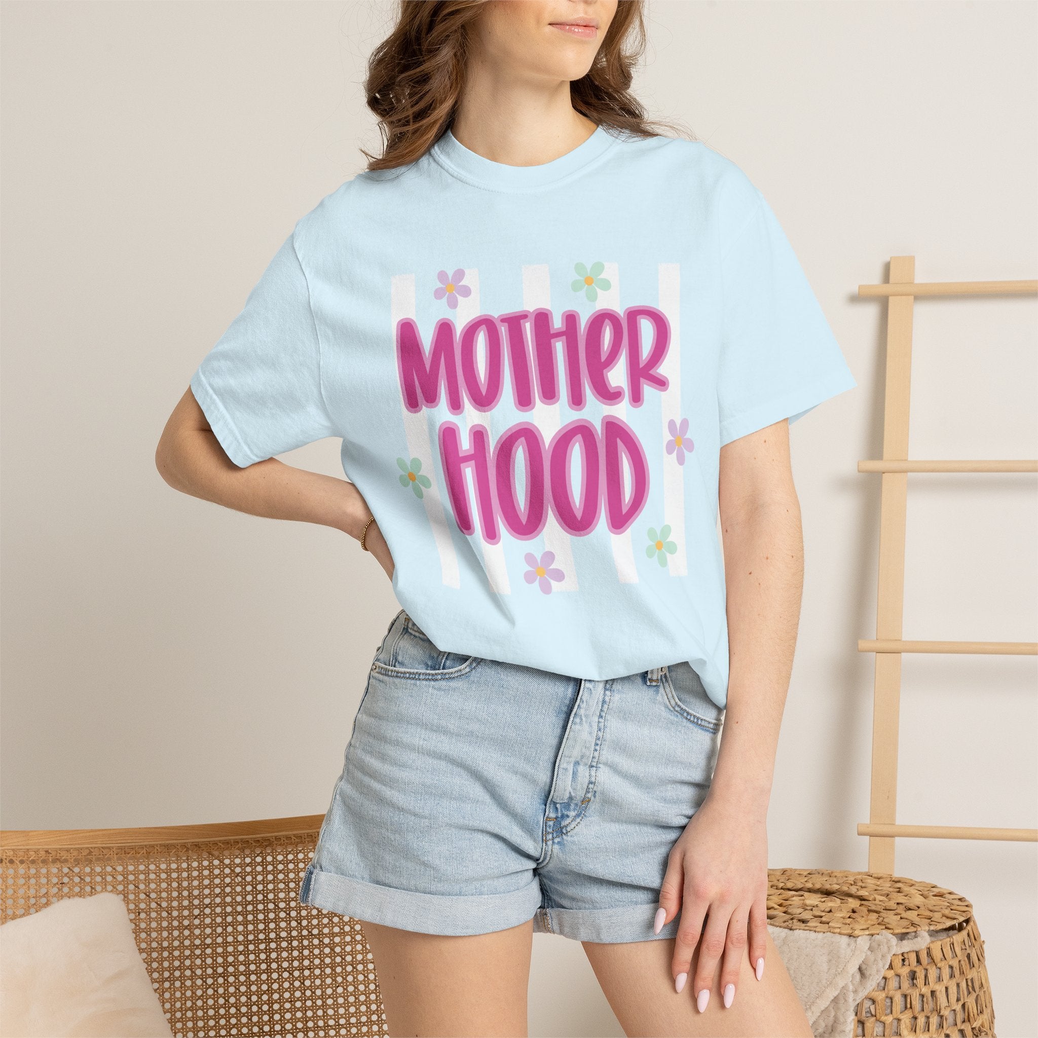 Motherhood Retro Flower T-Shirt — Vintage-Inspired Mom Tee