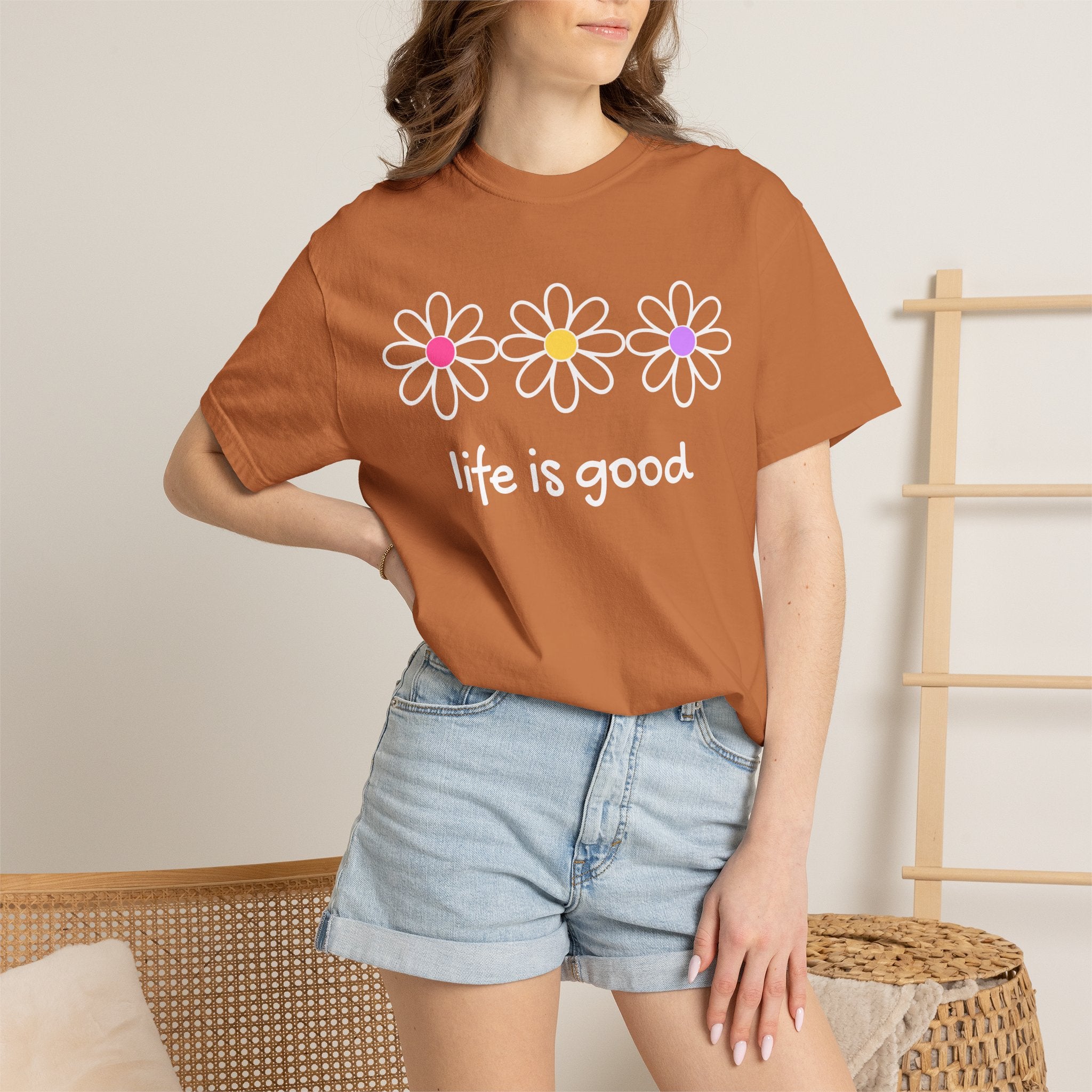 Life Is Good Daisy T-Shirt — Retro Floral Graphic Tee