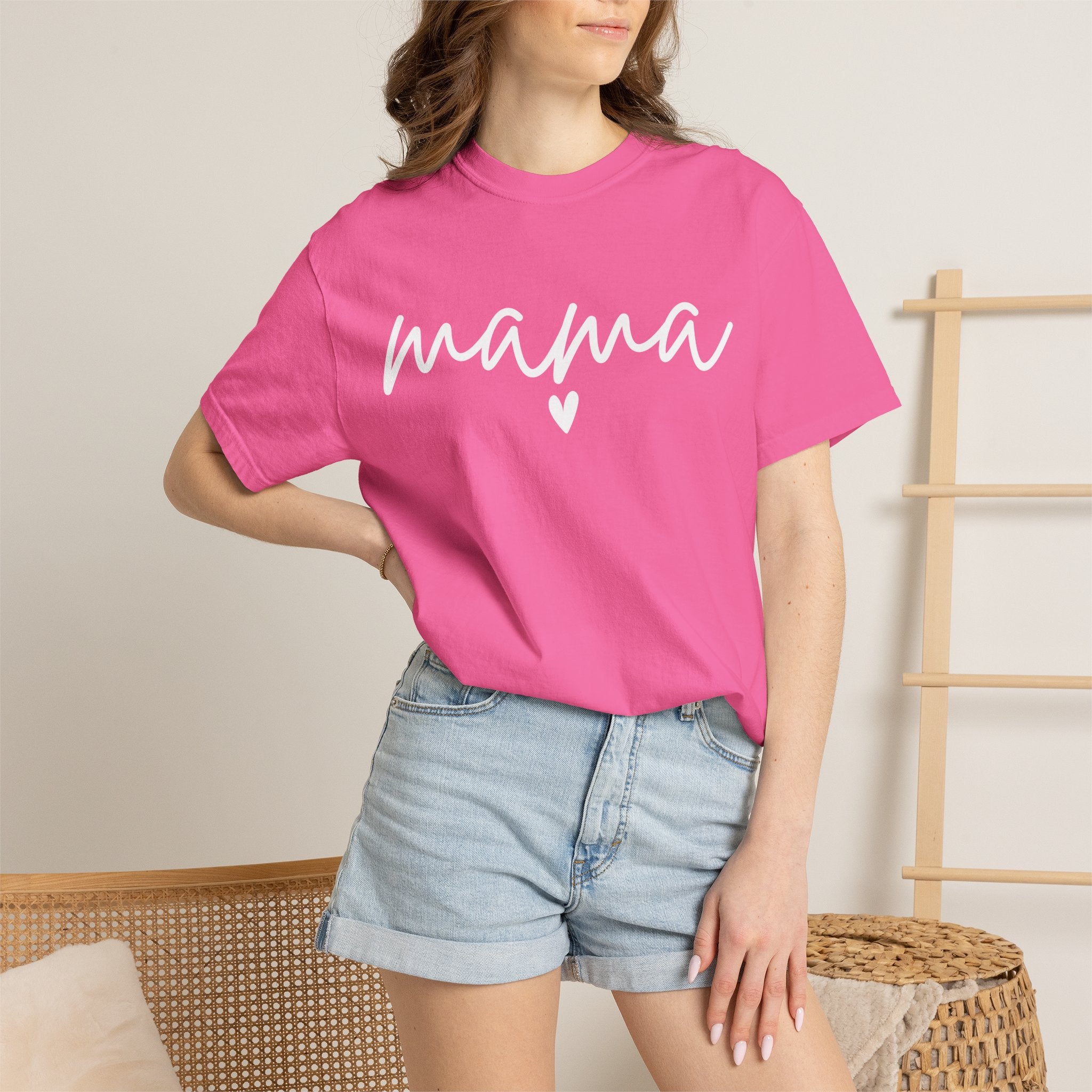 Mama Script T‑Shirt — Cozy 'mama' Heart Tee for Moms, Mother's Day Gift